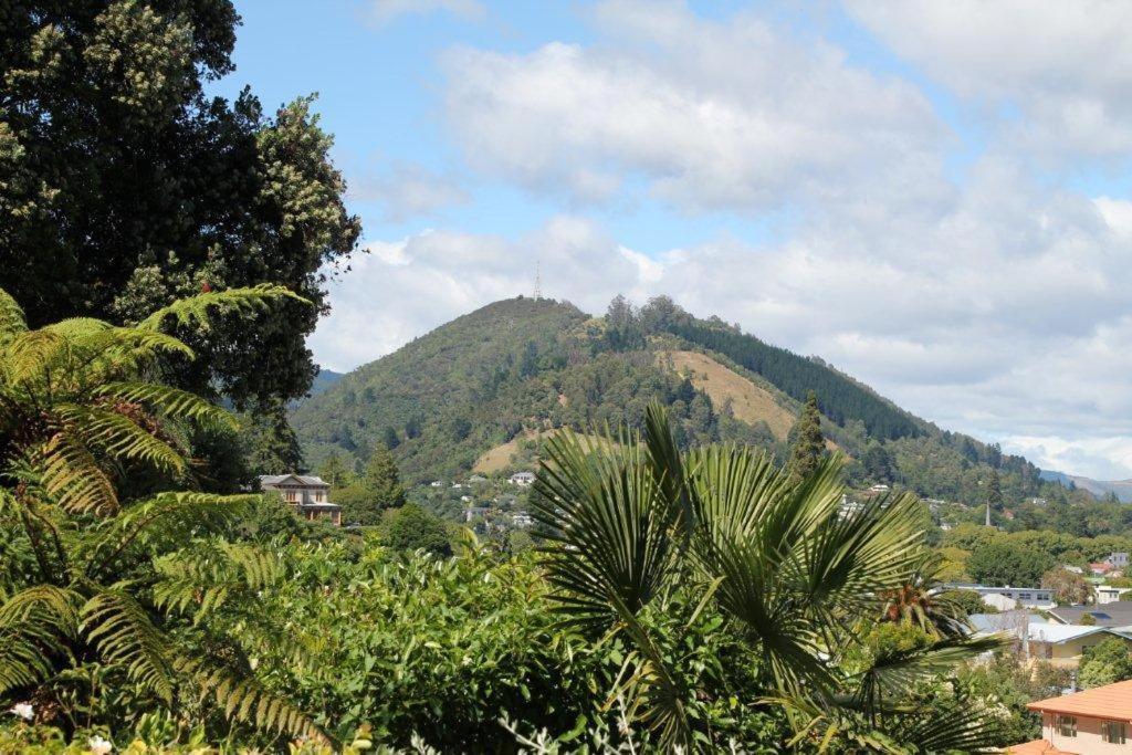 A Woodsy House Hotel Nelson Bagian luar foto